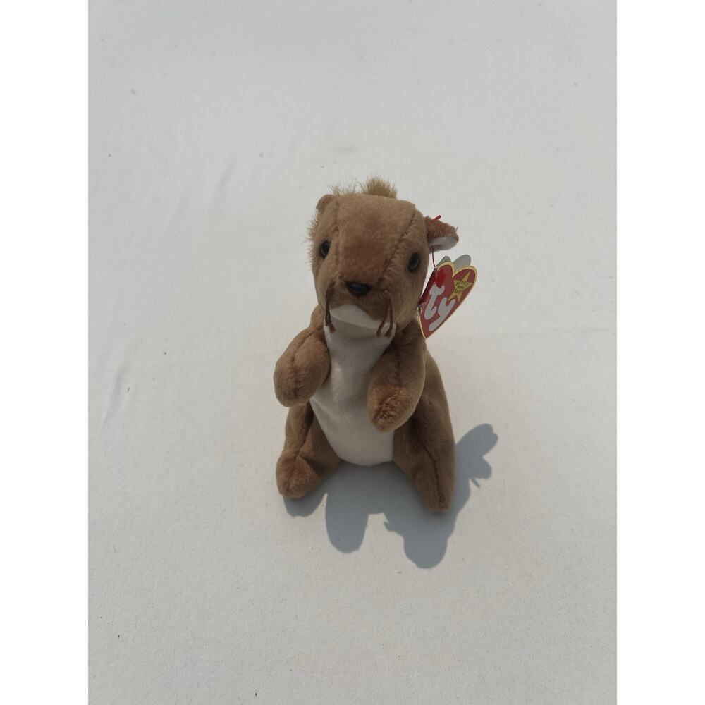 Ty Beanie Baby Nuts the Squirrel DOB January 21, 1996